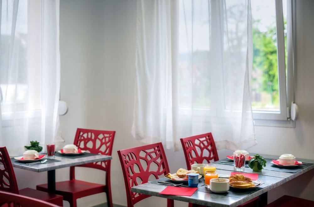 Comfort Aparthotel Mutzig Portes D'Alsace Zewnętrze zdjęcie