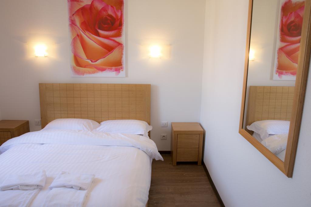 Comfort Aparthotel Mutzig Portes D'Alsace Zewnętrze zdjęcie